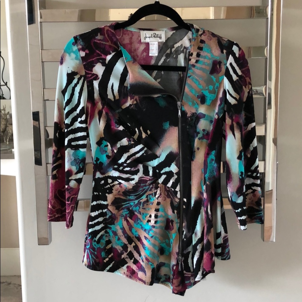 Joseph Ribkoff 3/4 sleeve blouse, size 4